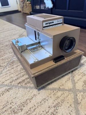 Argus 500 Automatic Slide Projector with Carrying Cover No Cord