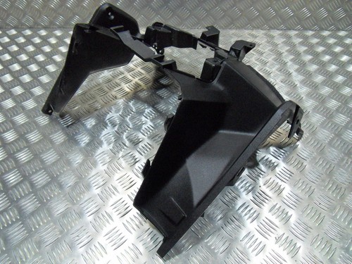 Panel de carenado original BMW C400 X escudo inferior pierna 2018 a 2023 - Imagen 4 de 17