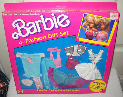 9390 RARE NRFB Mattel Lionel Toys Barbie 4 Fashion Giftset Special