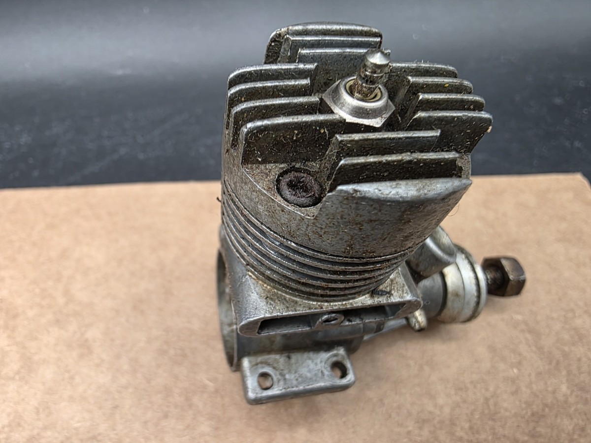 Vintage Enya 19-V 4005 Plane Motor Model Engine Control Line / FF