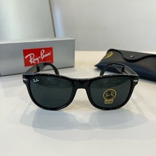 Ray-Ban Wayfarer Mens Sunglasses Black Plasti...