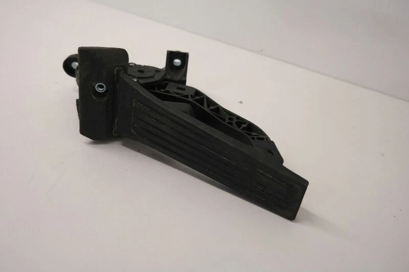 Pedal acelerador de gasolina Kia Optima 2014  Foto 3 de 4