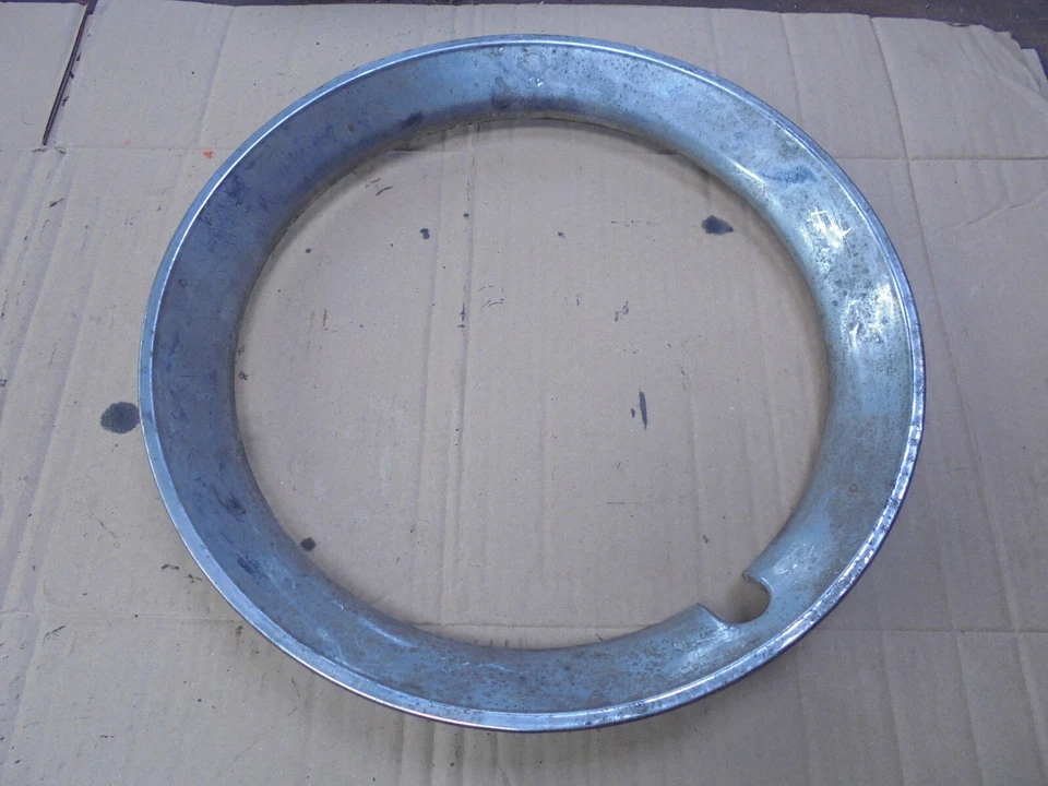 FORD CONSUL CAPRI CROMO ANILLO RUEDA MOLDURA 81AB-1210-AB 355MM DIÁMETRO Foto 2 de 4