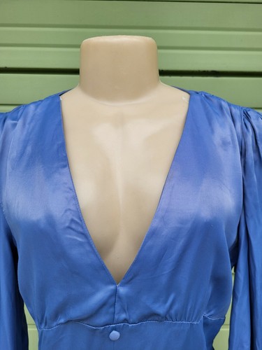 NEW ZARA Blue v-neck buttoned blouse Satin effect Long Sleeves Size XS #6836A - Picture 3 of 11