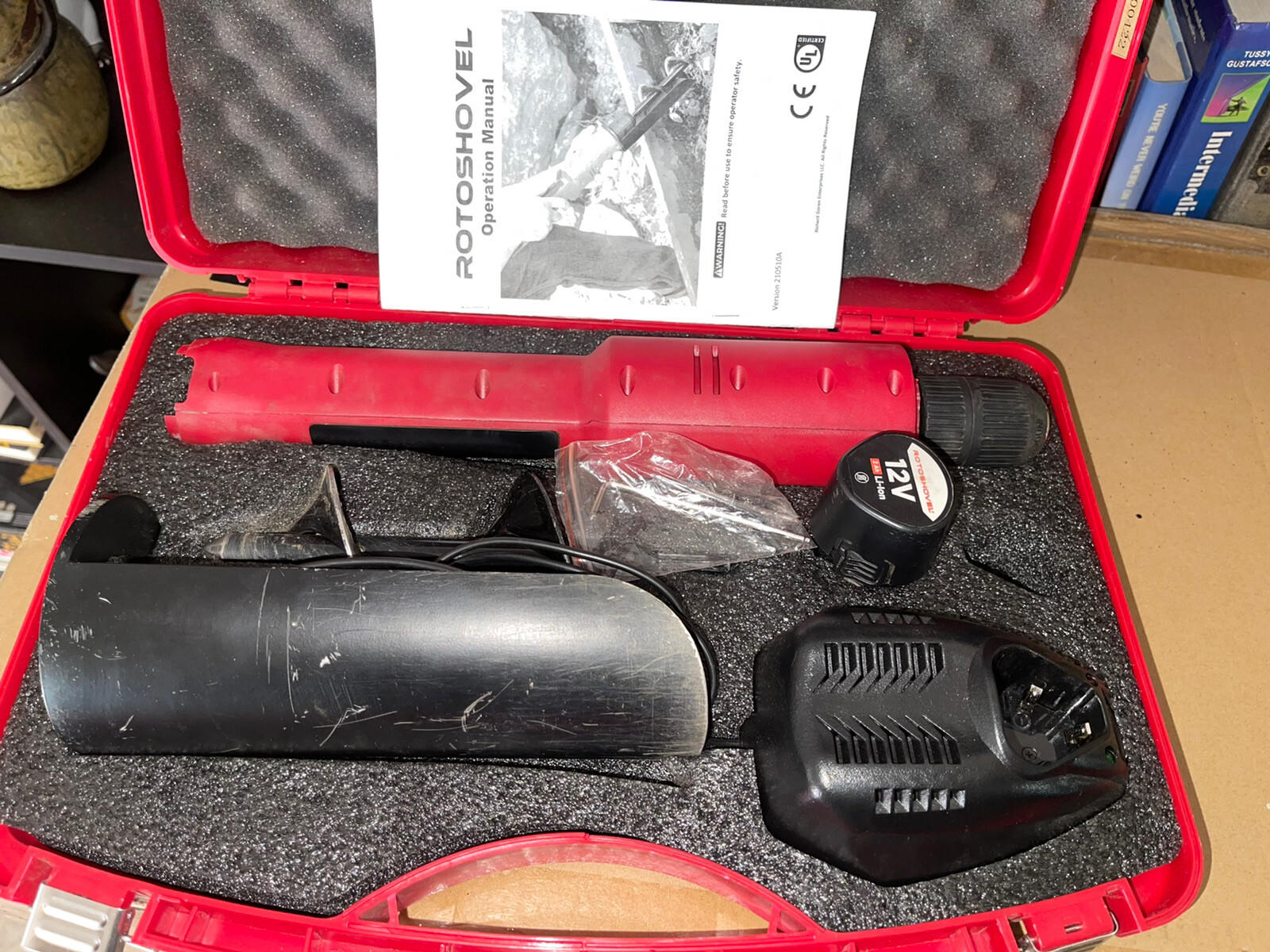 RotoShovel Kit - Handheld Automatic Shovel with Auger and Rechargeable