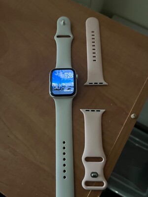 Apple Watch SE 2nd Gen 44mm (GPS) Midnight Aluminum Case w Sport