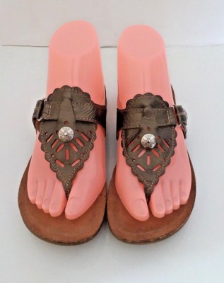 earth origins flip flops