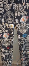 Ausgefallene Leggins in Schwarz mit Muster Gr. S