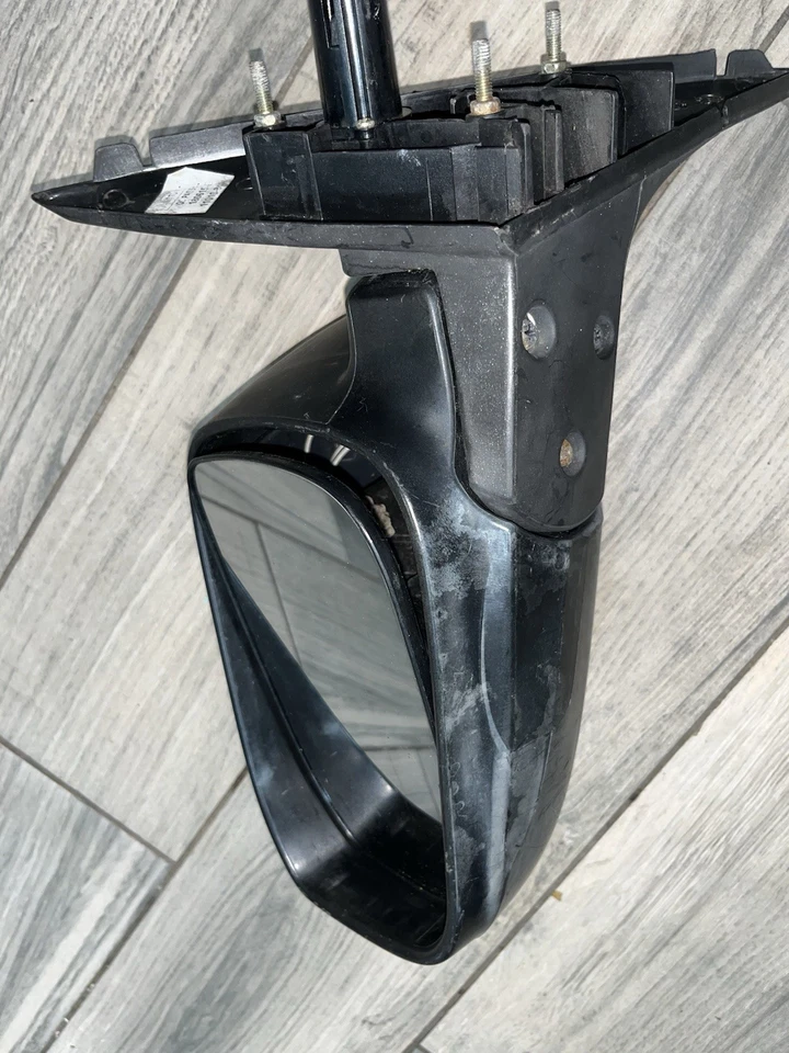 2006 Honda Accord Front Driver Side view Mirror - Image 2 of 4