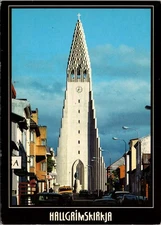 Hallgrimskirkja Art Deco Church Postcard Leif Eiriksson Iceland 1970s