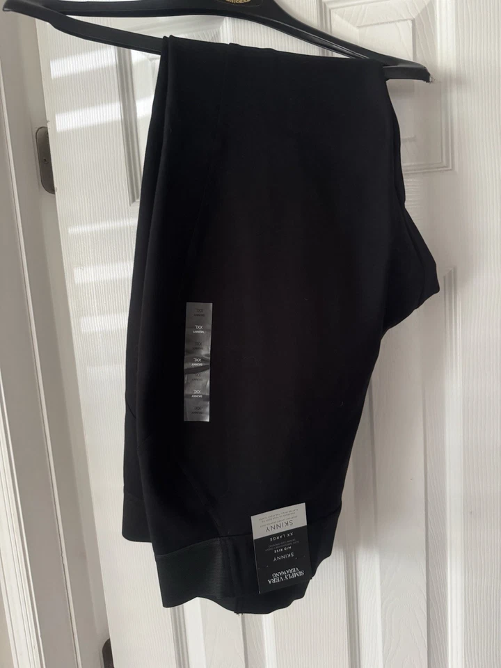 Vera Wang/Simply Vera, Size X XL Black Solid Skinny Leg Pants - Image 3 of 3