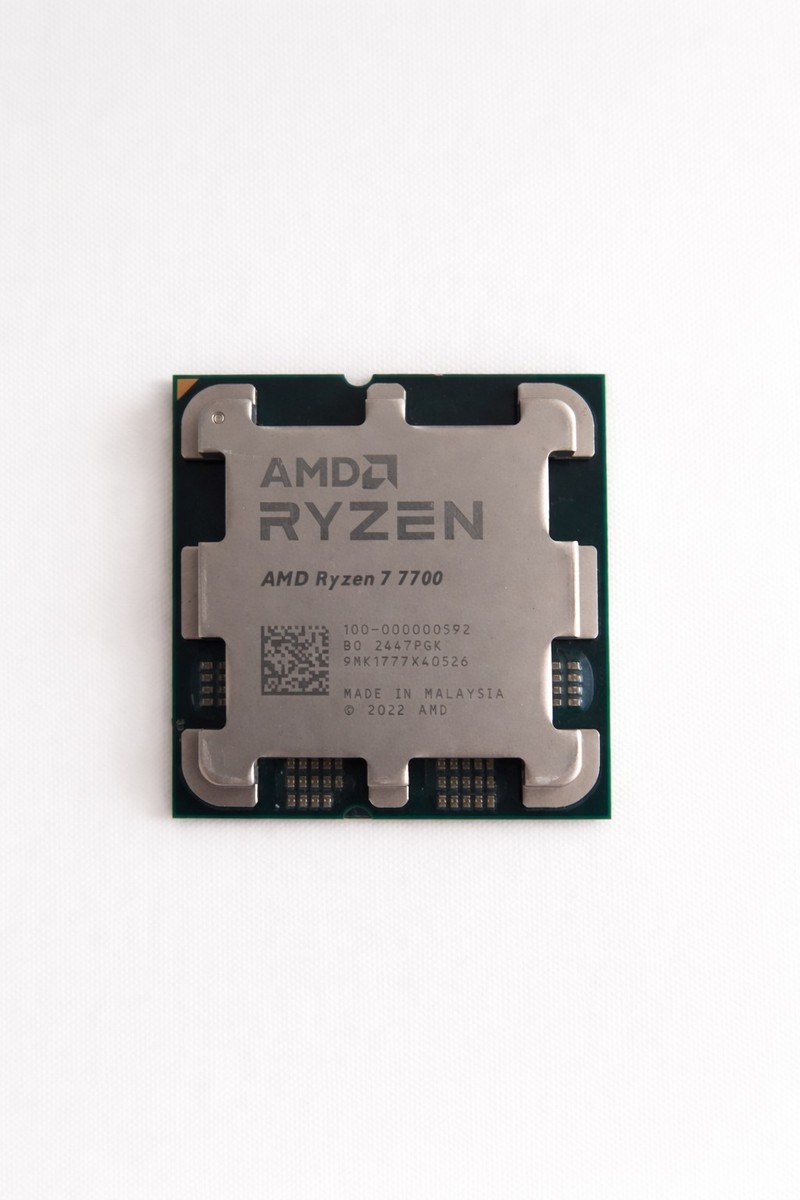 AMD Ryzen 7 7700 Processor (5.3 GHz, 8 Cores, Socket AM5) Boxed