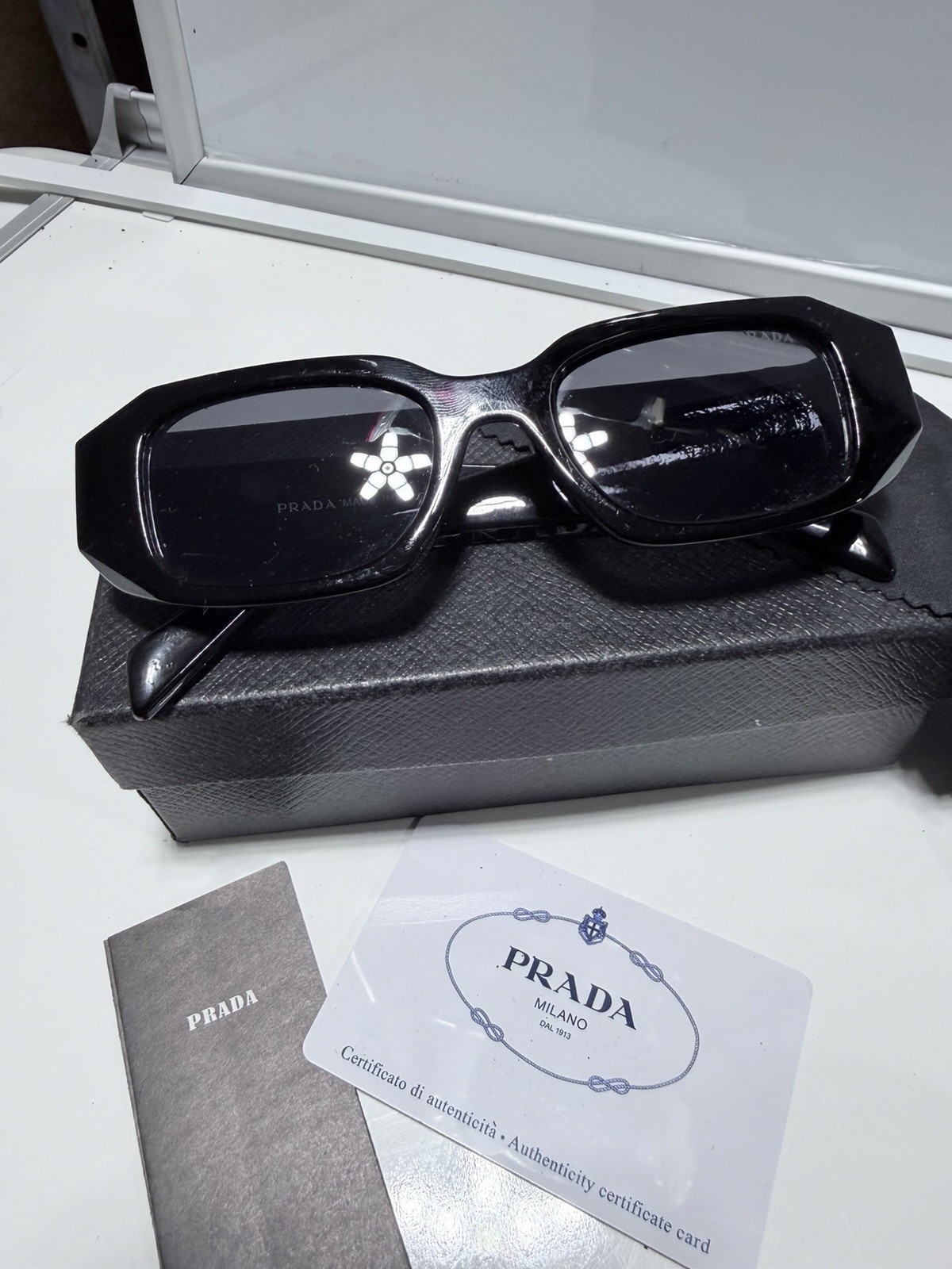 Prada 8679 Black Rectangular Sunglasses 50-20-143… - image 4