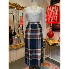 vintage 1970s pleated plaid wool skirt midi tartan small 27 timeless scottish