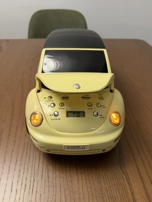 VW Volkswagen Beetle Convertible Yellow CD Stereo Player FM Tuner KNG America
