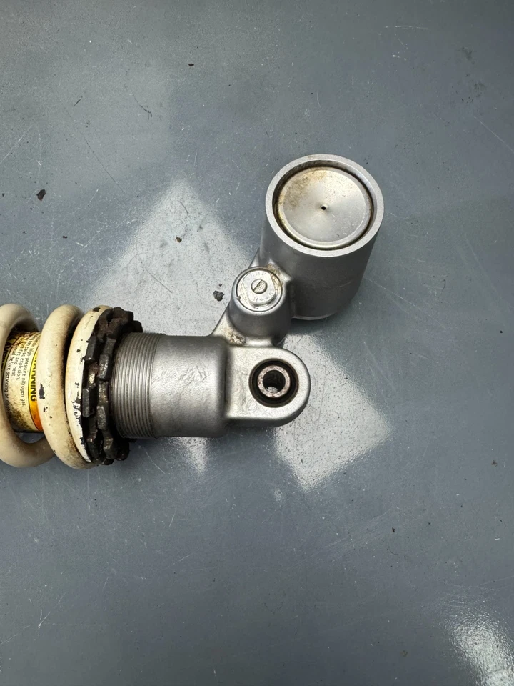 Amortiguador Suzuki SV1000 K3 Foto 2 de 3