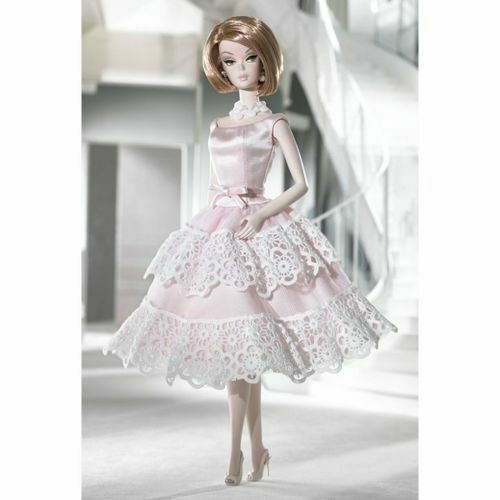 オールドウエストBarbieコンベンションドール 2023 Barbie Signature Winter Fantasy Convention AA Doll (HJX40
