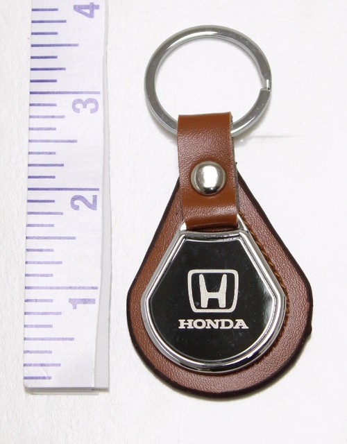 NEW HONDA KEYCHAIN ROUND METAL LEATHER BADGE KEY FOB KEYRING CAR + GIFT