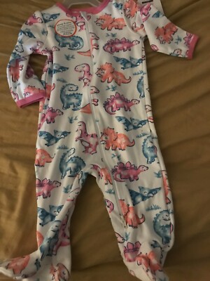 baby's clothing