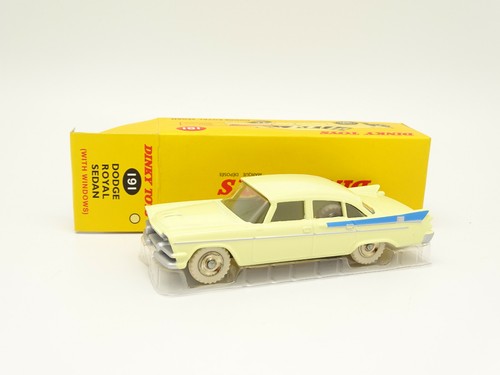 Dinky Toys Atlas 1/43 - Dodge Royal Sedan - Afbeelding 1 van 1