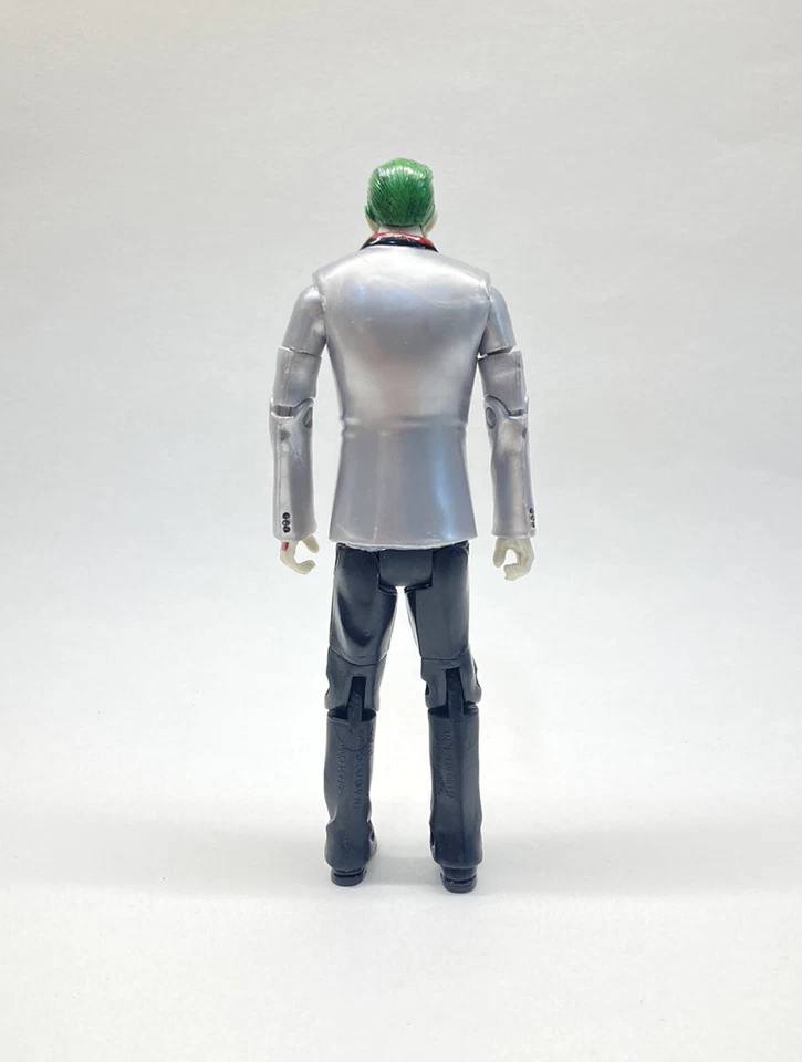 "Figura de 6"" plateada de DC Comics The Joker Multiverse Suicide Squad Killer Croc BAF" Foto 3 de 4