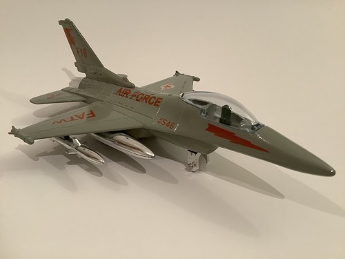 U.S. AIR FORCE F16 MISSILES JET PLANE DIECAST AF85546 FATW 8” - Picture 4 of 7