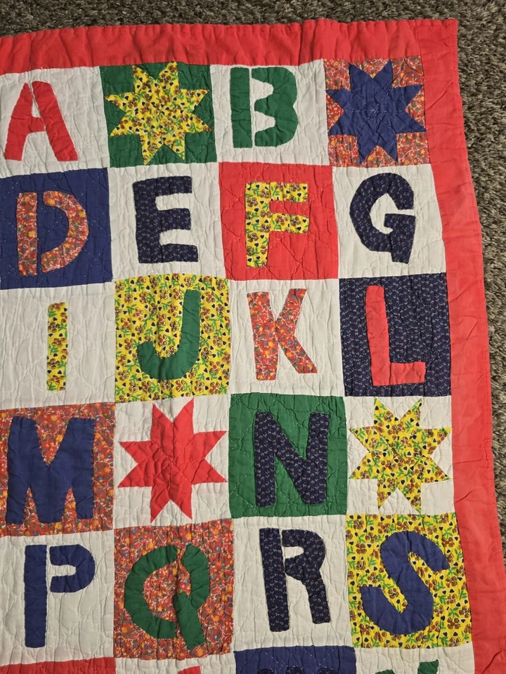 Edredón alfabeto bordado ABC cuna bebé manta acolchada a mano colgante de pared 39x28 Foto 3 de 4