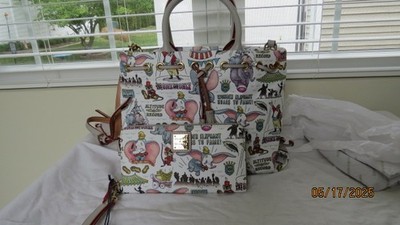 Disney Dooney & Bourke 2019 Dumbo Elephant Tassel Tote With  Matching Wallet