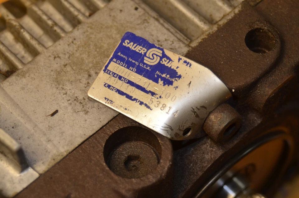 Bomba de transmisión hidrostática John Deere F710 BDU-21L-300 AM105307 F725 G2U Foto 3 de 4