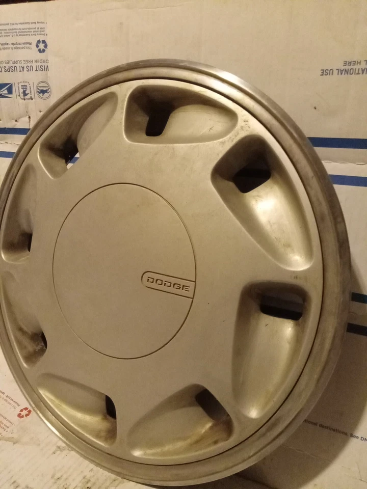 One factory 1988 to 1991 Dodge Spirit Shadow Daytona 14 inch hubcap wheel cover - Image 2 of 3