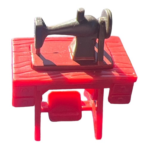 Máquina de coser roja para casa de muñecas Disney Jakks - Imagen 12 de 12