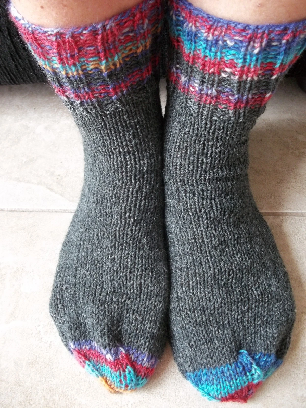 Hand knitted wool blend socks, charcoal gray + colors, sizes 7-9
