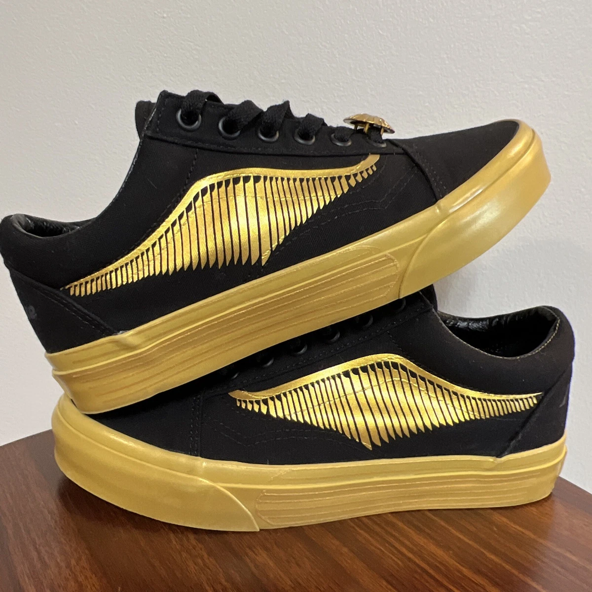 Vans x Harry Potter Old Skool Golden Snitch VN0A4BV5V3K Men's size 6  women's 7.5