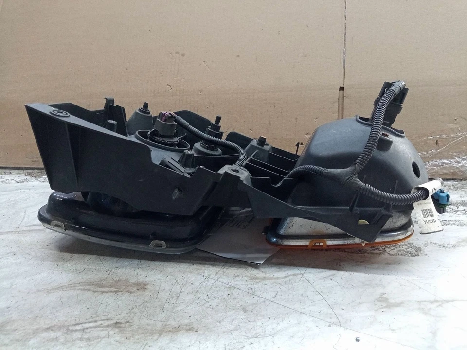 Used Left Headlight Assembly fits: 2008 Hummer H3 Left Grade A Foto 2 de 4