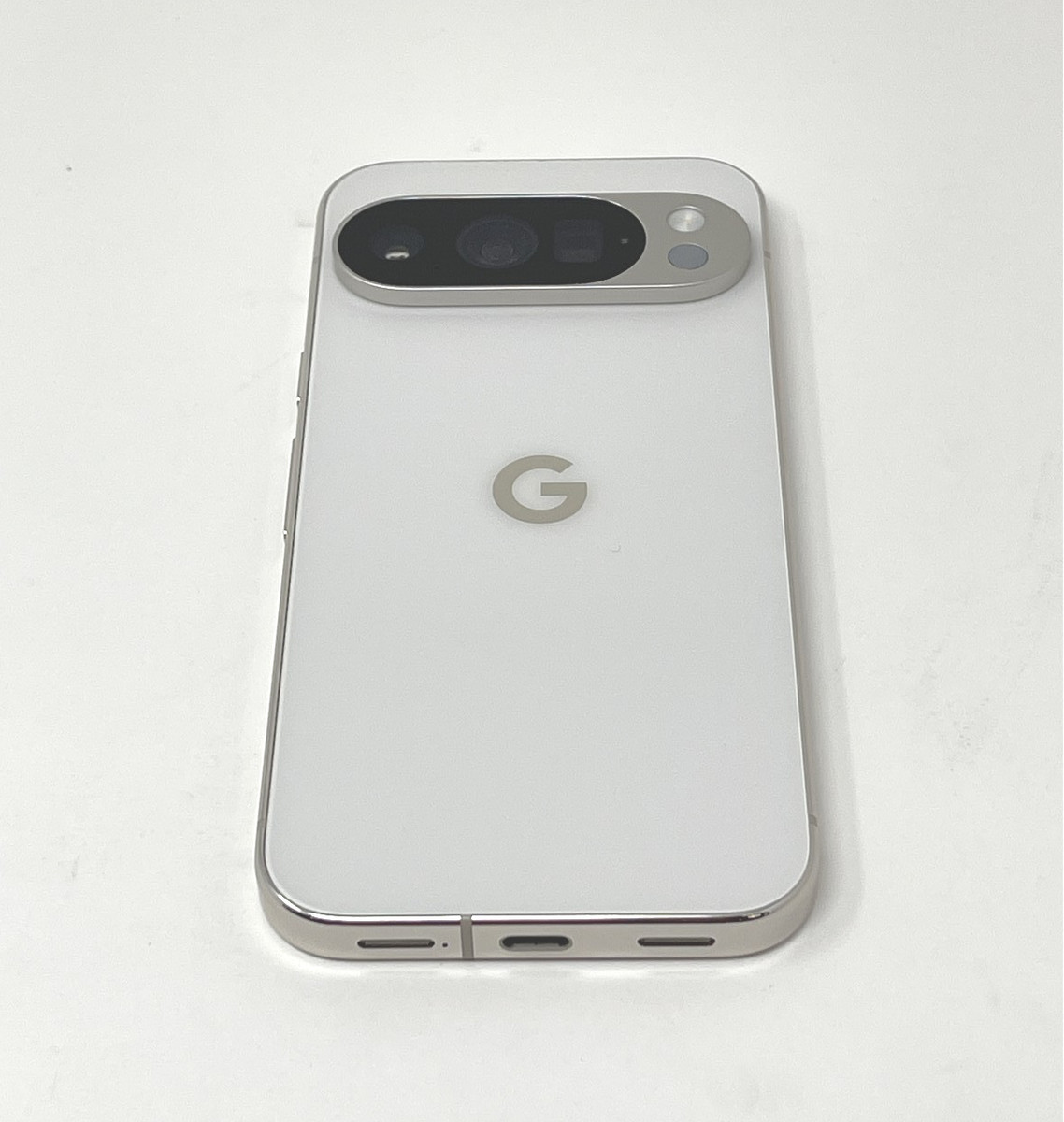 Google Pixel 10 Pro - 256 GB - Porcelain (Unlocked) G4QUR Perfect