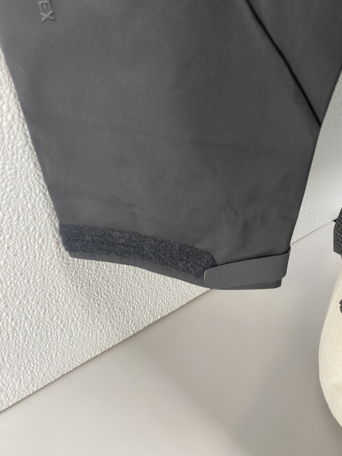 Arc'teryx Mens Alpha Hiking Alpine Ready Lightweight Jacket Size S Black thumbnail 6