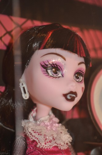 Monster High Draculaura Vampire Fashion Doll Wave 1-2012 Release-BBC69-Fabulous