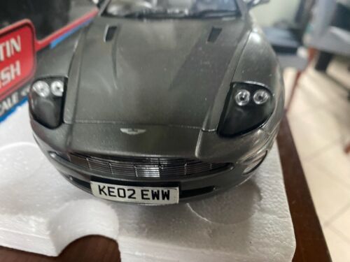 ASTON MARTIN V12 VANQUISH JAMES BOND 007 DIE ANOTHER DAY 1:18 PAUL'S MODERN ART - Foto 19 di 24