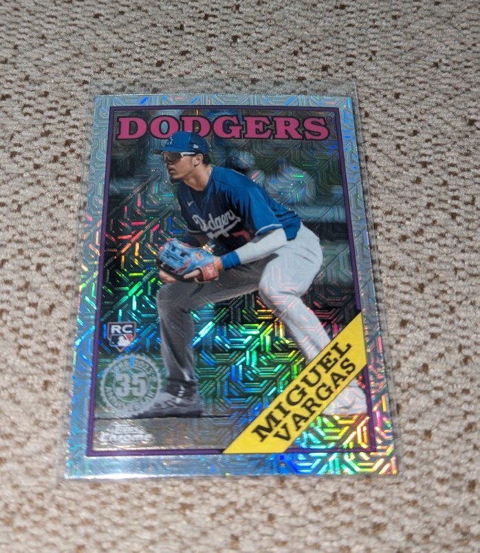 2023 MIGUEL VARGAS TOPPS CHROME SILVER PACK MOJO REFRACTOR RC #T88C-48 (DODGERS)