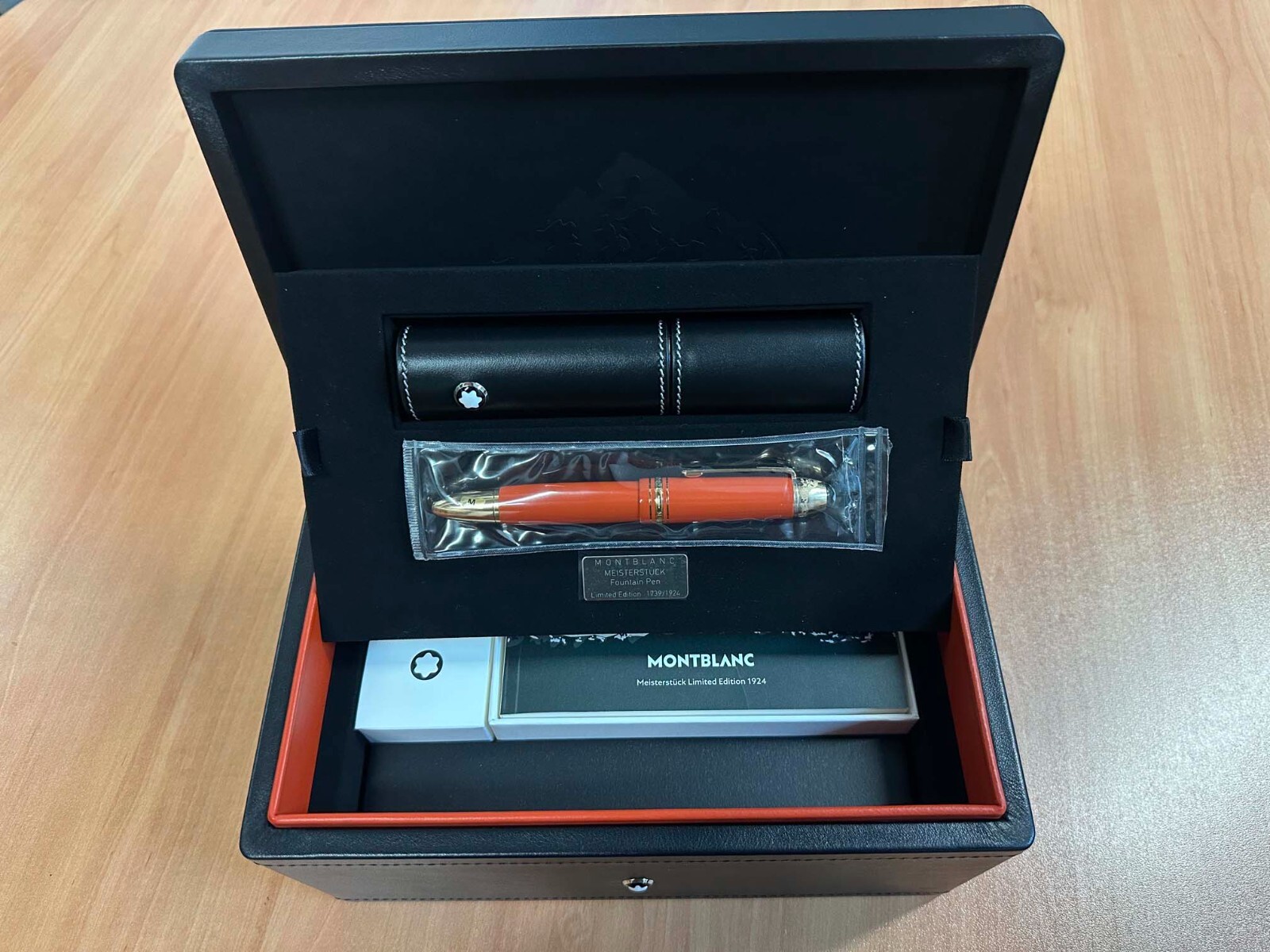 Montblanc Meisterstück 149 Traveller LE 1924 Fountain Pen Set