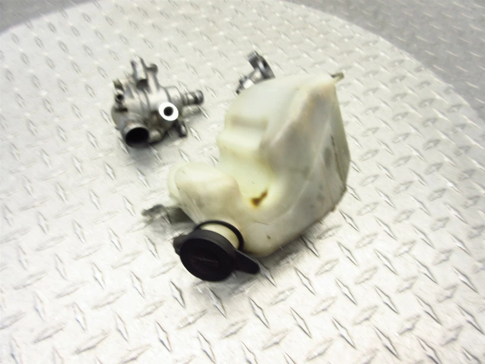 Honda CBR929RRR 2001 00-01 CBR 929RRR CBR900RR termostato carcasa botella refrigerante Foto 3 de 4