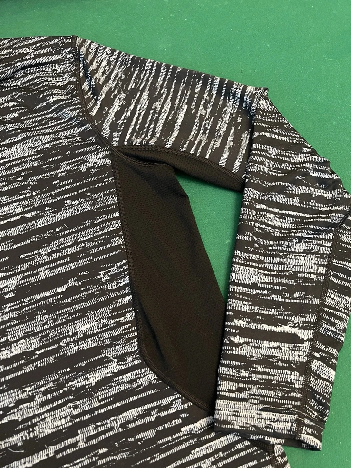 Nike Pro Combat Shirt Men Large Grey Black Mock Neck Hyperwarm Dri Fit Max - Image 4 of 4