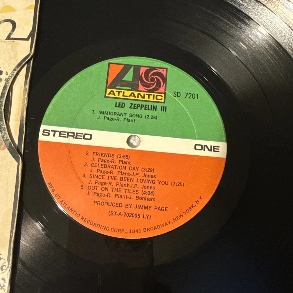 Led Zeppelin III – Atlantic SD 7201 – Wheel Cover – Early Repress VG Vinyl - Image 3 of 4