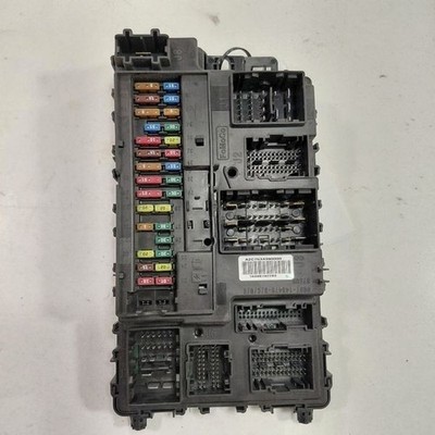 2010 - 2019 Ford Fusion Cabin Interior Fuse Box Junction Block Assembly OEM