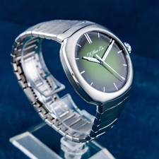 H. MOSER & CIE Streamliner Centre Seconds Green Dial 40mm 6200-1200 4