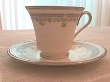 Lenox Teacup and Saucer /  Lace Point