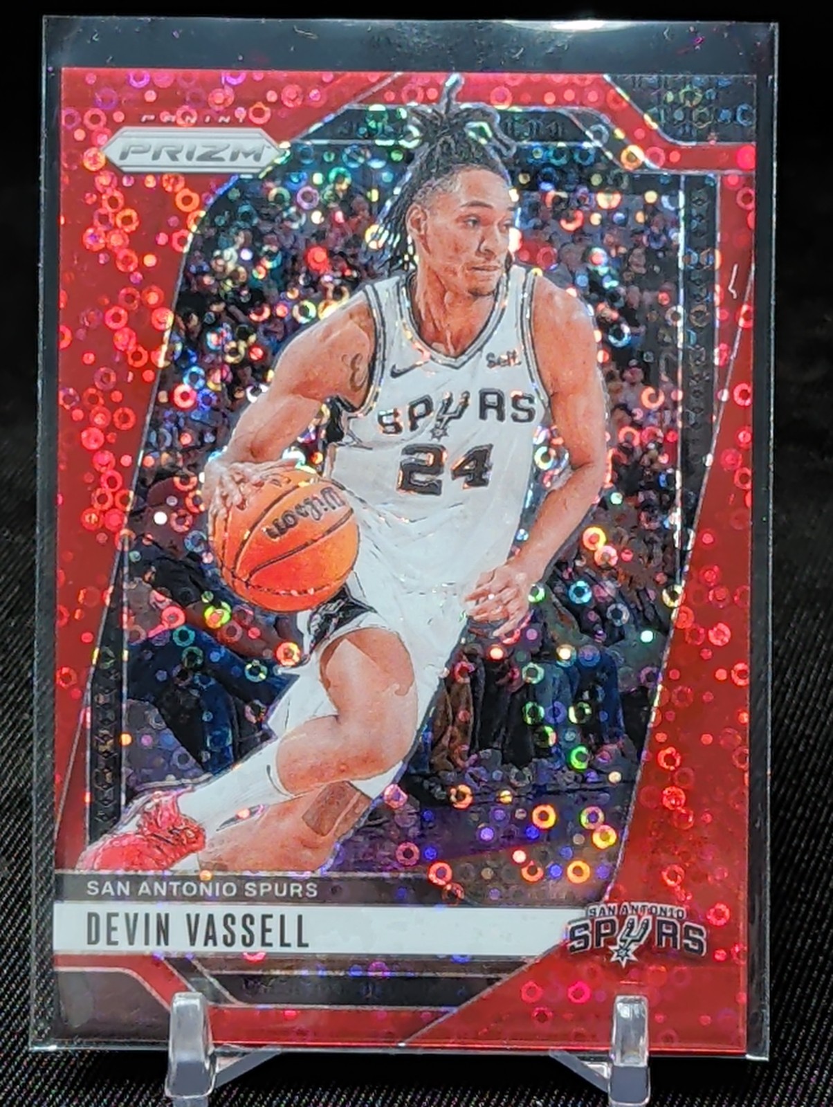 2024-25 Panini Prizm - Devin Vassell #25 Red Fast Break Prizm /100