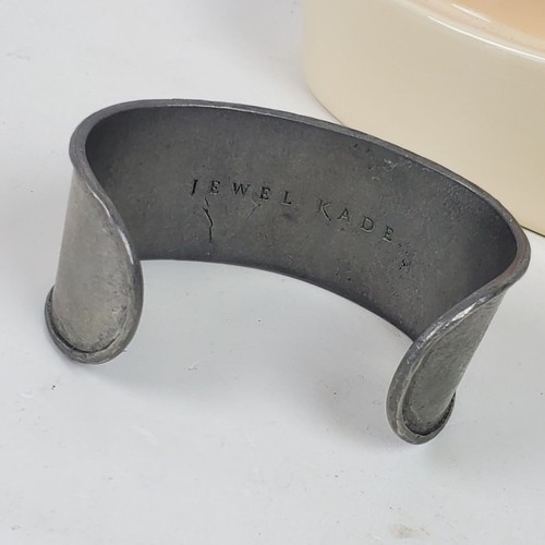 Vintage Jewel Kade Cuff Pewter Bracelet Gray - Picture 3 of 3