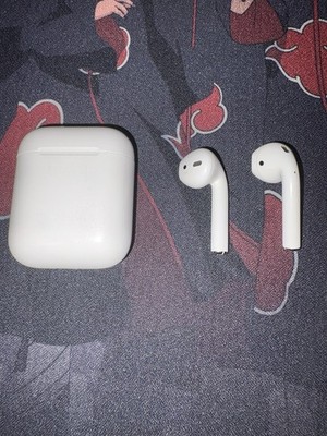 Apple AirPods 1st Generation Wireless Bluetooth read description