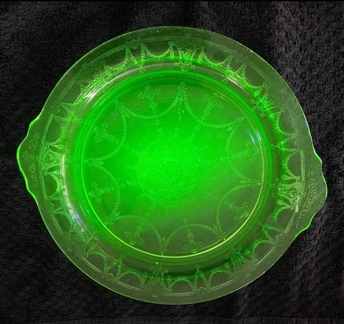 Vintage Uranium Glass Cameo Ballerina CAKE PLATE 11.5" ANCHOR HOCKING 1930s